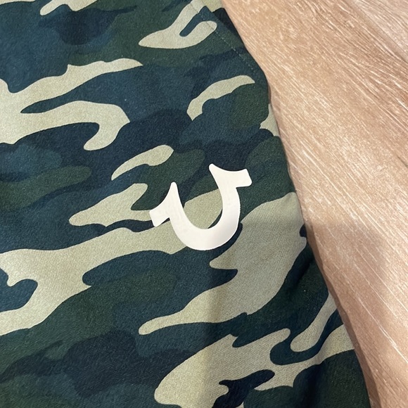 True Religion Vintage Fleece Shorts LARGE - Picture 4 of 8